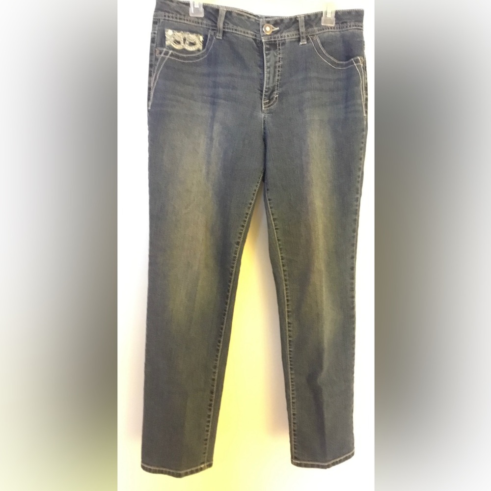 Style & Co. DENIM Jeans W/Tummy Control and Slim Legs. SZ 12